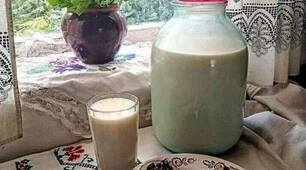 Усі ми, людоньки, з села.