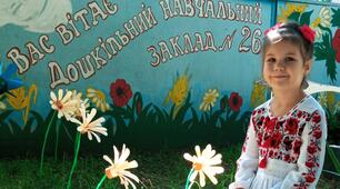 Художнє читання вірша Оксани Павлик "Розмовляй українською чуєш?"(Тарасенко Єва)