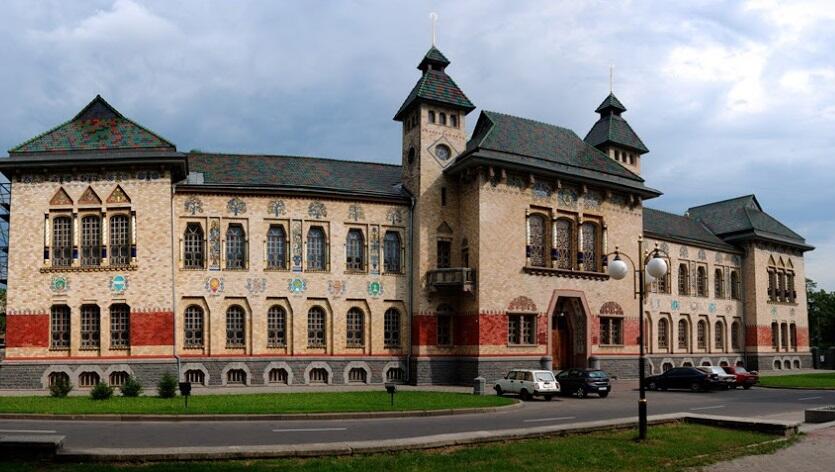 0500bo7i-92f1-835x472.jpg