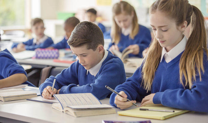 Schools told not to call transgender pupils 'he' or 'she' – but 'zie' instead | UK | News | Express.co.uk