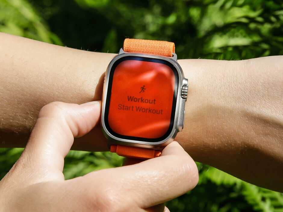 Apple Watch Ultra Review: The Most Exciting Watch in Years - CNET