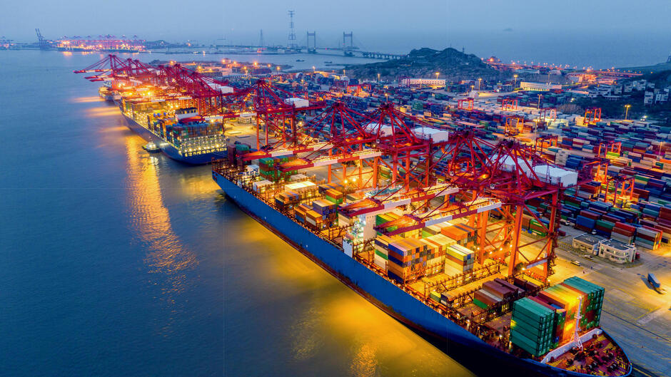Контейнерообіг топ-5 портів світу за перше півріччя | Ukrainian Shipping Magazine — Новини судноплавства України та світу