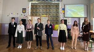 Мініатюра "Професійні деформації, або жити в професії"