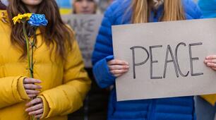 Міжнародний день боротьби жінок за мир -25 жовтня
