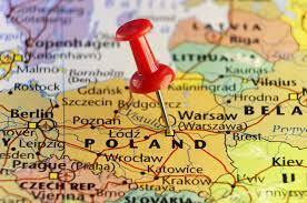 Польща обмежила міжнародні польоти і заборонила рейси з України | Mind.ua