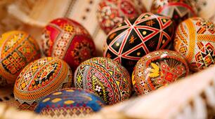 "Основи технології писанкарства .Короткі історичні відомості про культурний символ України – писанку, її місце в сучасному декоративно – ужитковому мистецтві. "