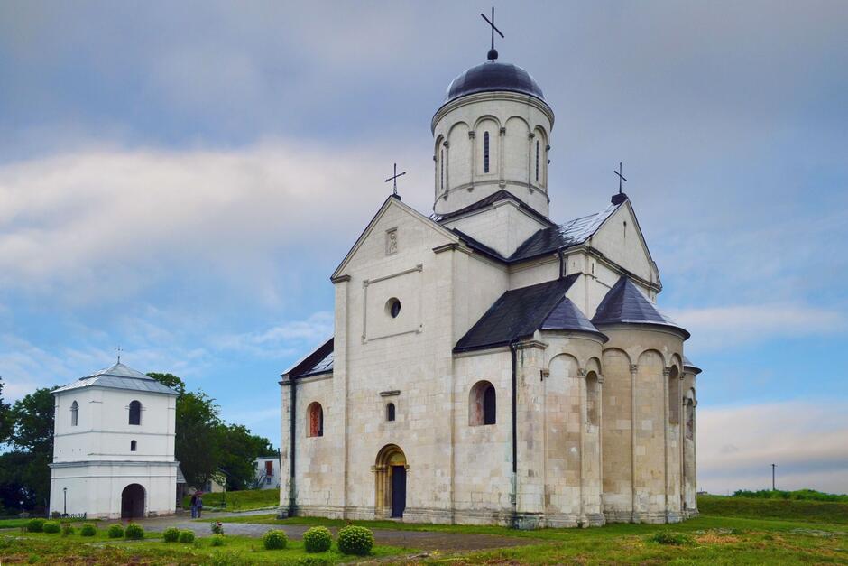 На Галичині досліджують храм св. Пантелеймона, в якому народився король Руського королівства Данило - Релігійна правда