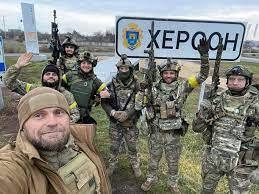 Як Херсон радіє визволенню від російських окупантів (добірка ФОТО, ВІДЕО) — Тексти.org.ua