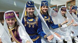 Презентація "Національні мотиви в мистецтві кримських татар"