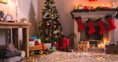 25 идей декора новогодней ёлки в году — irhidey.ru