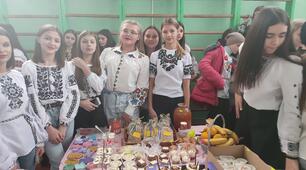 Благодійний ярмарок для допомоги ЗСУ