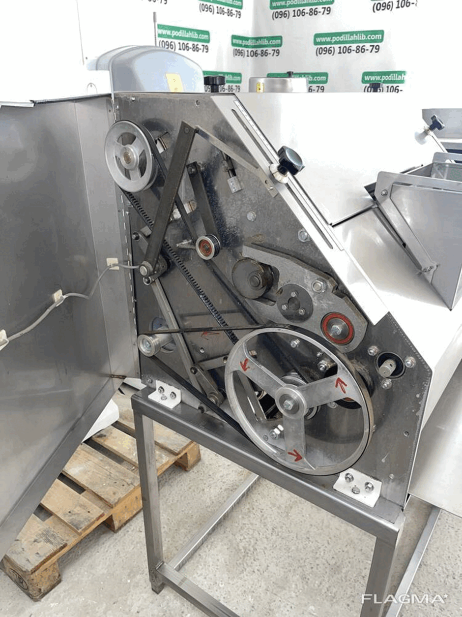0501586r-f81a-940x1254.png