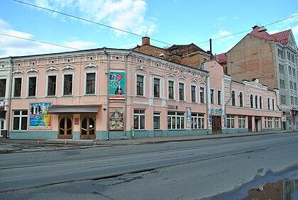 050172hd-8a4a-420x282.jpg