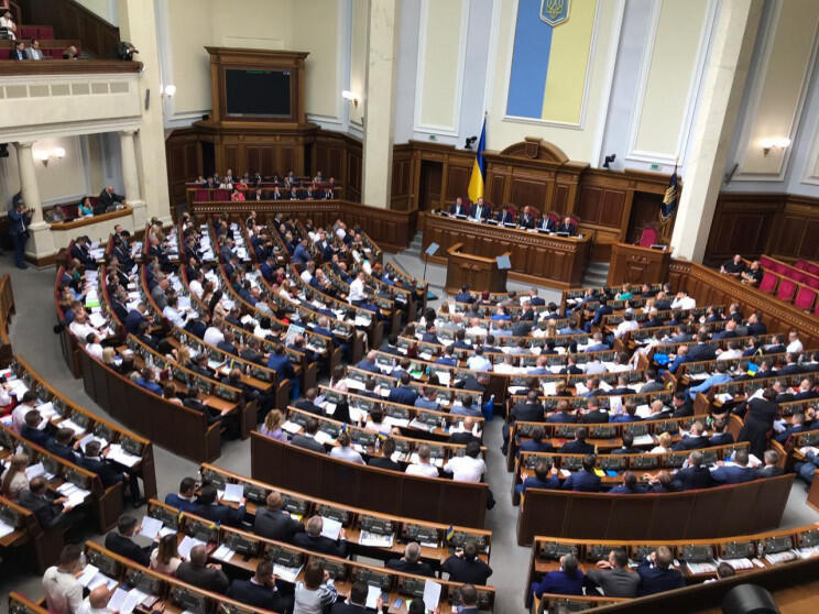 050196r0-7153-744x558.jpg