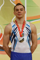 0501a098-200d-271x406.jpg