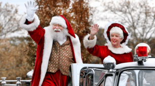Reading. Mr Christmas and His Wife Mary