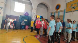 Спортивний захід з нагоди зимових свят «Ти зможеш, якщо зміг я»