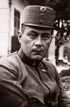 0501vxhr-7097-245x372.png