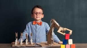 17 січня святкується День дитячих винаходів.